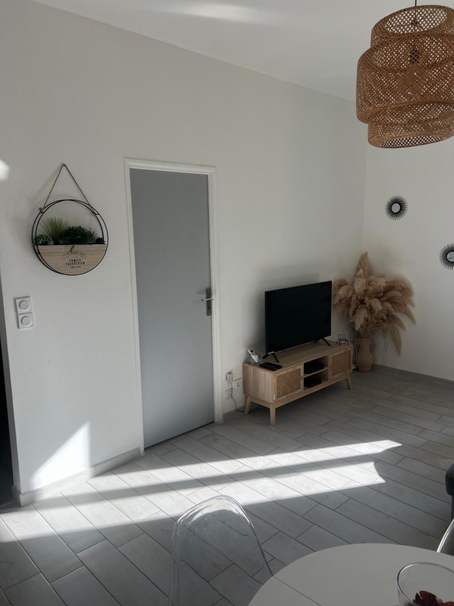 Апартаменти Grand T2 Climatise A 5 Min De La Gare St-Charles - Vieux Port Марсель Екстер'єр фото